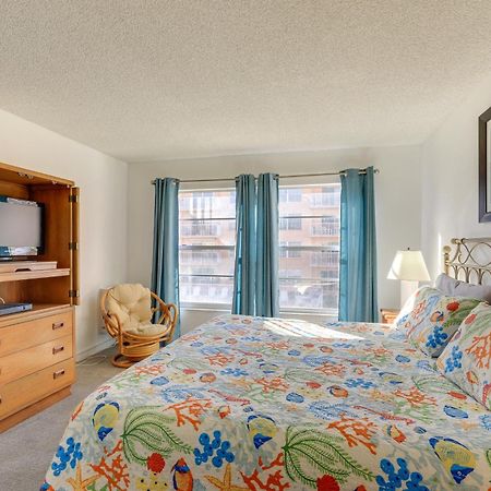 Central Cocoa Beach Condo With View, Steps To Beach! Extérieur photo