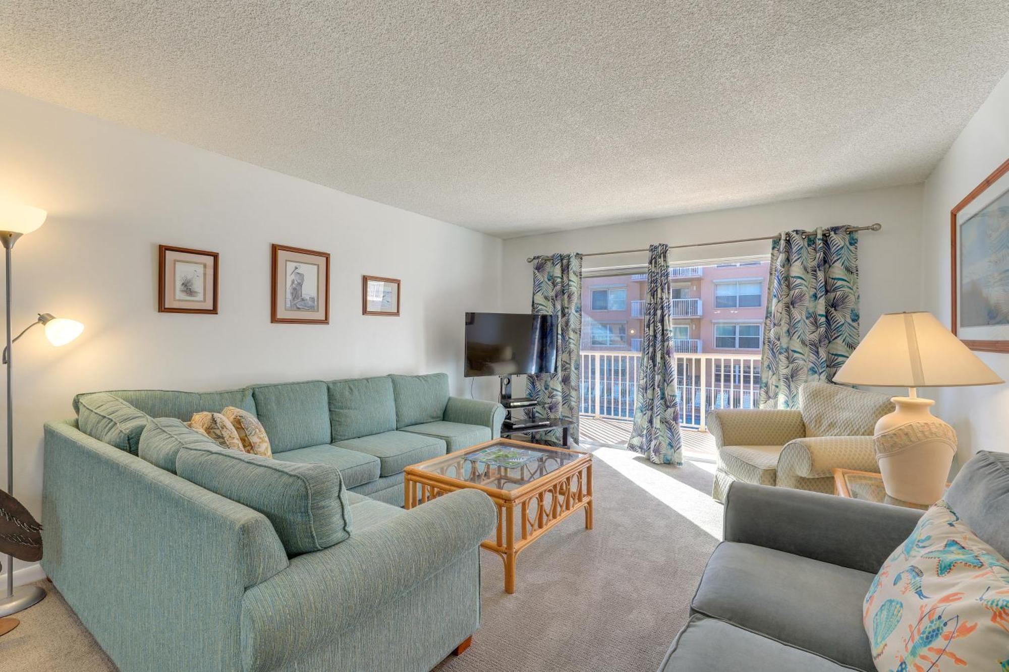 Central Cocoa Beach Condo With View, Steps To Beach! Extérieur photo