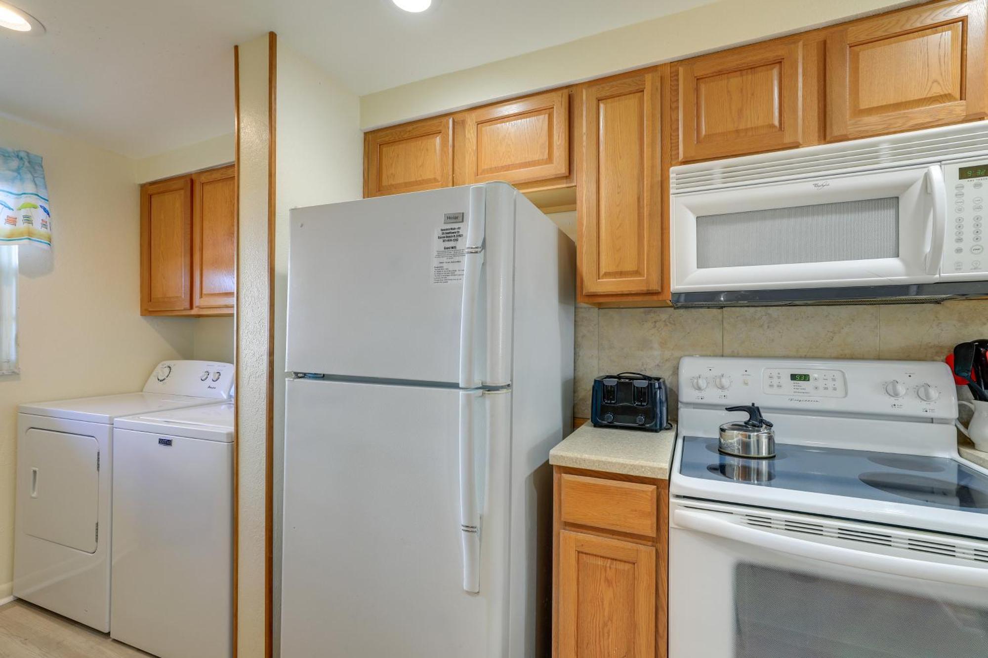 Central Cocoa Beach Condo With View, Steps To Beach! Extérieur photo